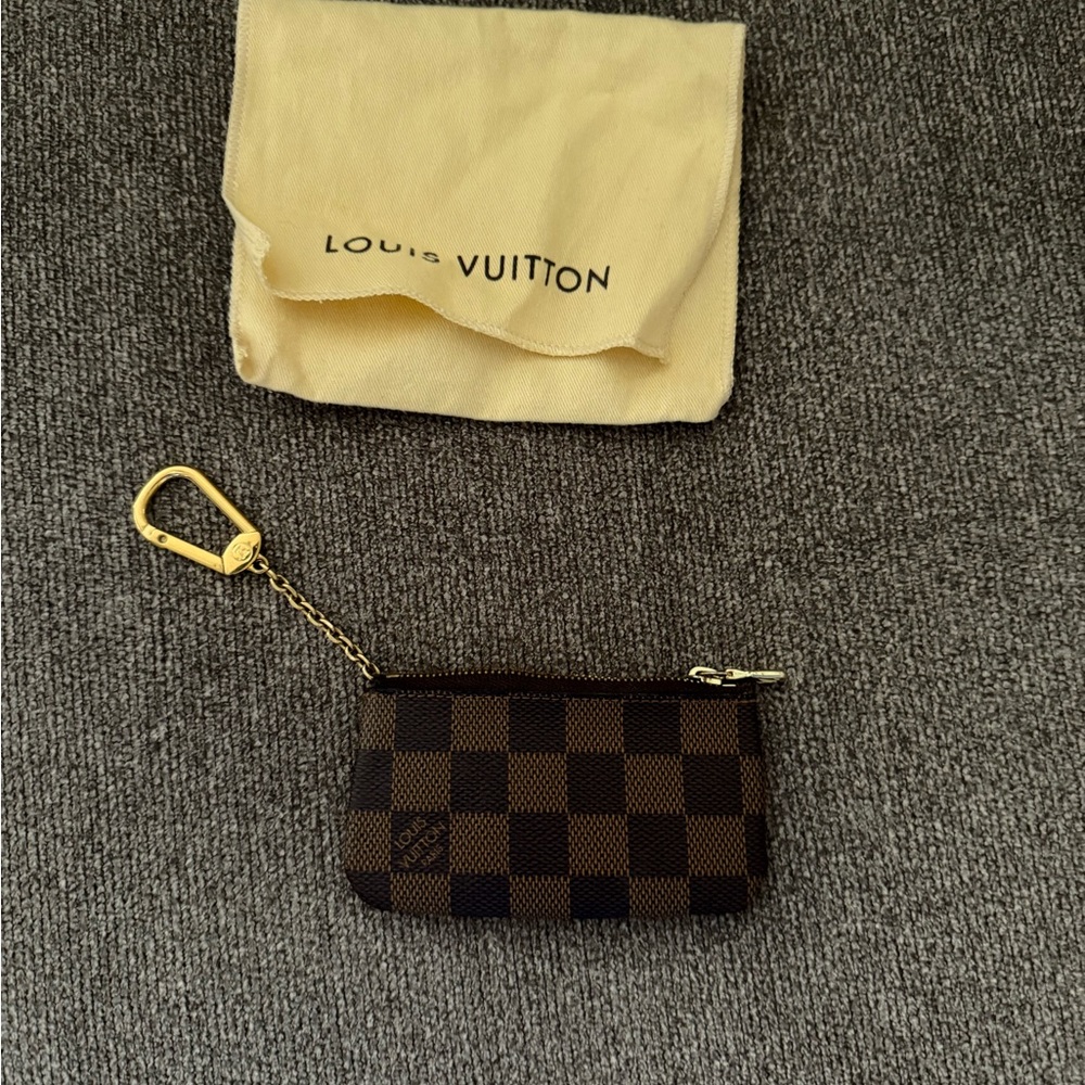 Louis Vuitton Damier Ebene Key Clés –Pre Owned Authentic+ Dust cover